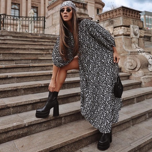 STEVE MADDEN COBRA LEATHER PLATFORM ANKLE BOOT - Picture 8 of 14